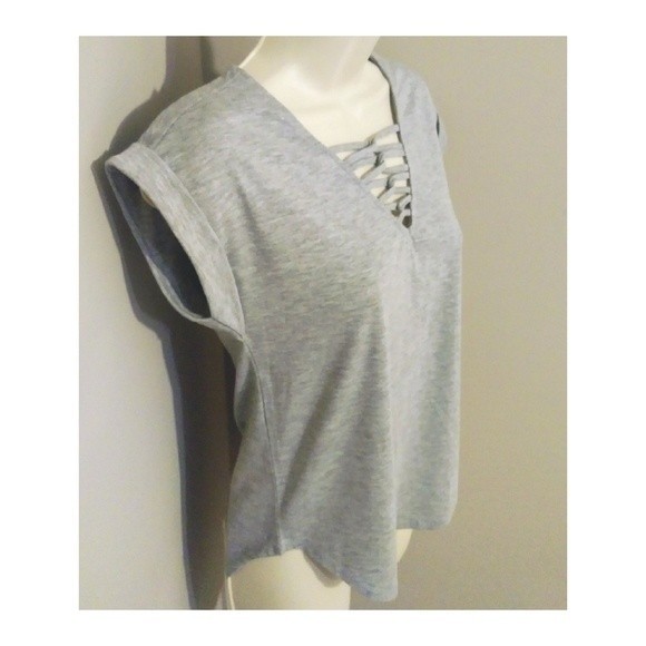 Almost‎ Famous Gray Criss Cross Top - Picture 2 of 4